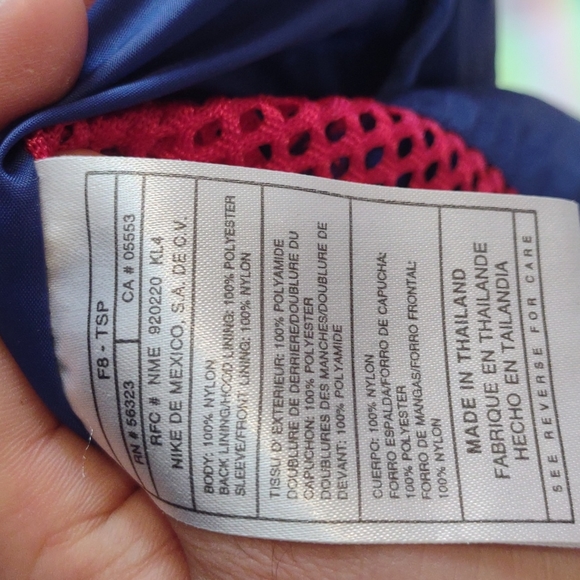 Vintage Patriots NFL brand windbreaker - Picture 4 of 8